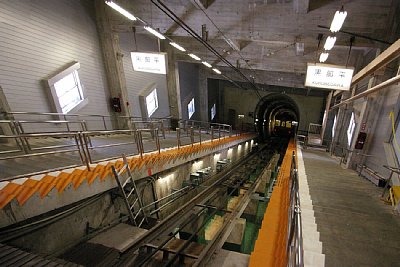 �P�[�u���J�[��2��1���z�[��