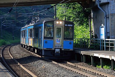 青い森701系電車