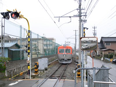 8000�n�d�Ԃ����Ԃ��܂�