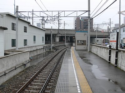 ���c���w