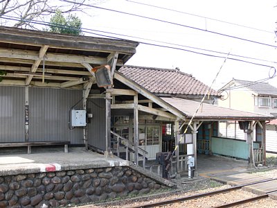 �Q�ԃz�[������w�ɂƍ\�����؂�����