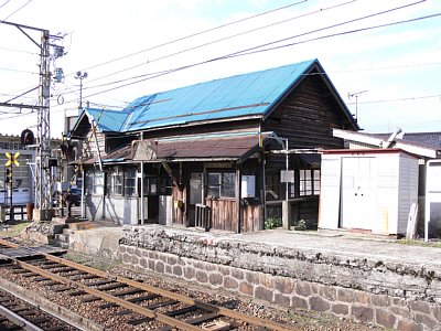 �z�[������w�ɂ�����