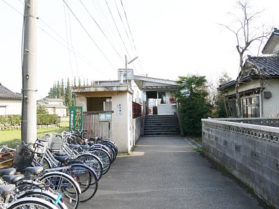 �w�O�ɂ͒��֏ꂪ����܂�