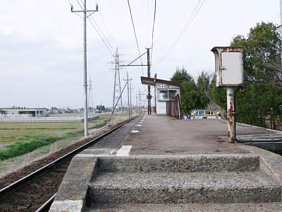 �z�[����֊K�i�֏��