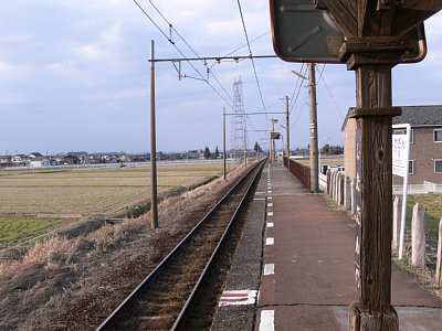 ���i�w�z�[��