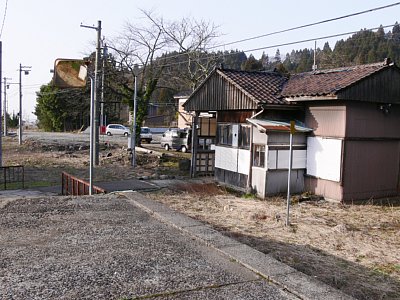 �z�[������w�ɂ�����