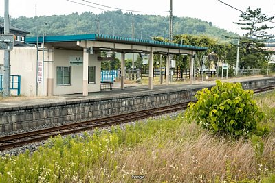 �z�[����ɑҍ���