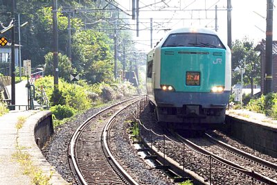 JR����ɂ͓��}�u�k�z�v485�n�������Ă��܂���