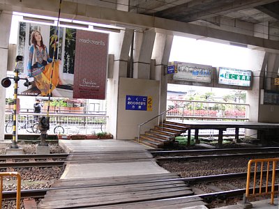 2�ԃz�[���ւ̍\������