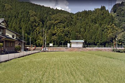 �z�[���ɏオ��̂ɊK�i�͂������