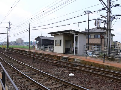 ���Ύ��z�[���Ƒҍ���