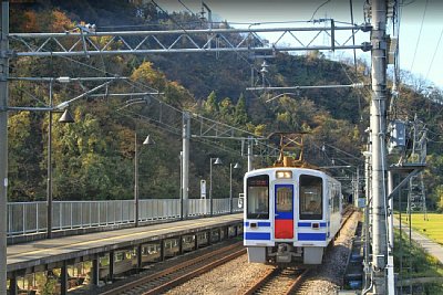 HK100�^���ʗ��