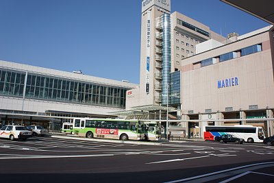 富山駅前バスターミナル