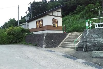 �ҍ����̂��΂���z�[���ɏオ��܂�