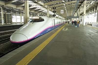 E2�n�V������13�Ԑ��ɒ��