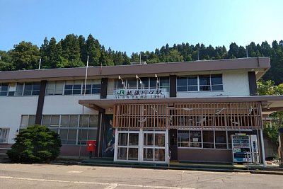 �z�����w