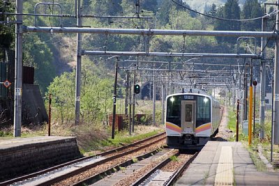 E129�n�d�Ԃ���Ԃ��܂�