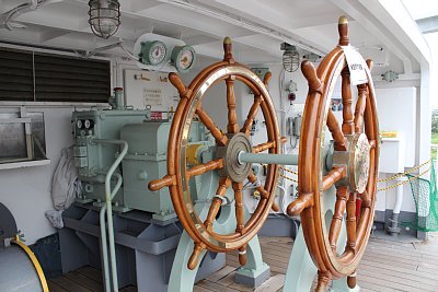 二代目海王丸舵輪