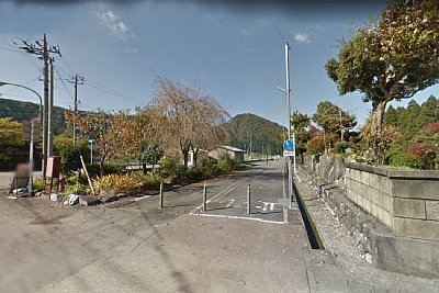 ���g�J�w�z�[���͘H���Ղ̍����ɂ�����