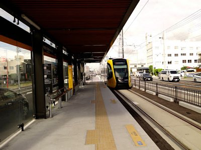 �z��3���ڃz�[���ɒ�Ԃ��郉�C�g���C��