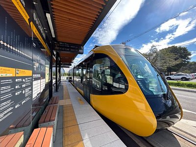 ���C�g���C��������