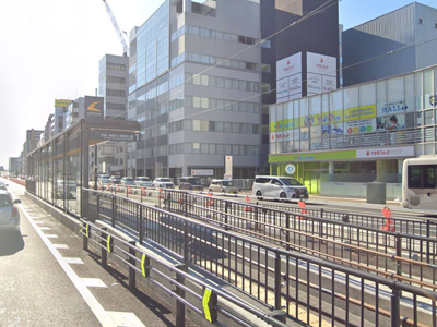 ���h���z�[���ɒ�Ԃ��郉�C�g���C��