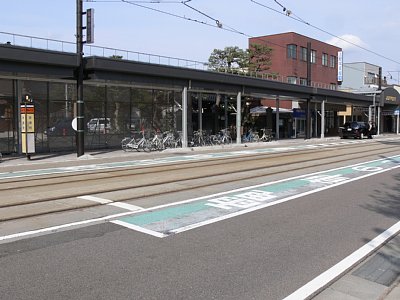 ���H�Ƀy�C���g���������̃z�[���ł́E�E�E