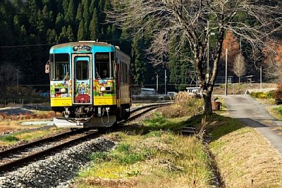 �`���M���g��