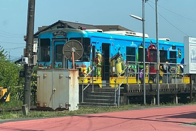 �`���M���g��