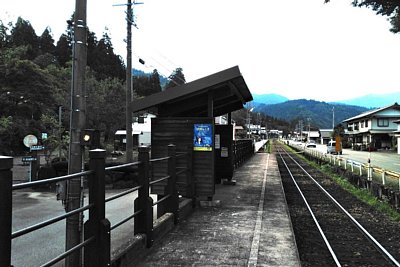 �z�[����̑ҍ���