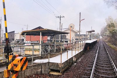 �z�[���ƒ��֏�