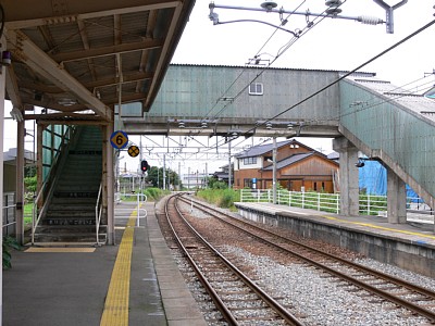 ���Ύ��z�[���ƌא���