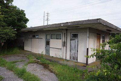 �w�ɂ̗���