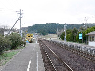 ���݉w�z�[��