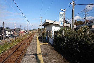 �z�[����ɑҍ���