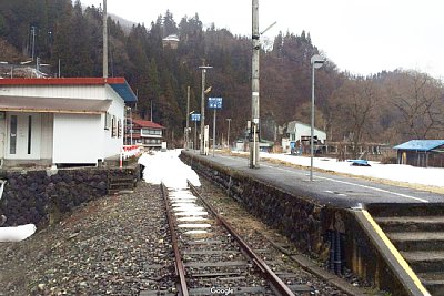 ���X�͓����z�[���������̂ł���