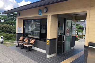 �����z�[���ƍ\������