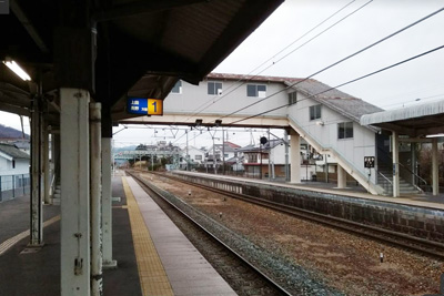 ���Ύ��z�[���ƌא���