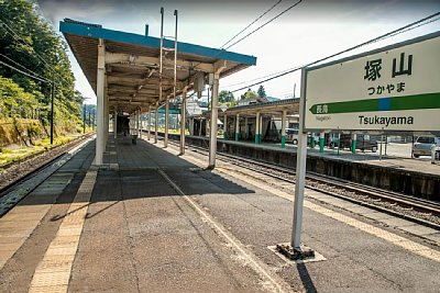 �z�[���Ɖw���W