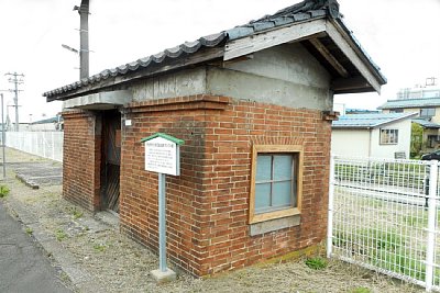 �����v����