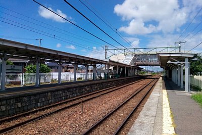 �z�[���ƌא���