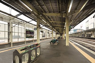 �V�����z�[��