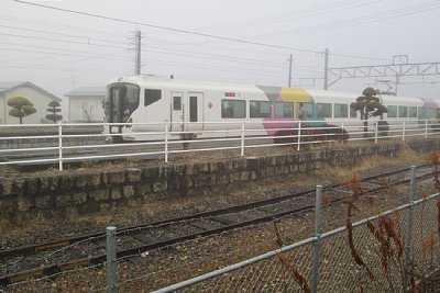 ���̒���E257�n�d�Ԃ���Ԃ��Ă��܂�