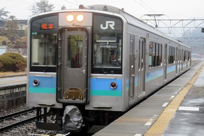 E127�n100�ԑ�d�Ԃ��������܂���