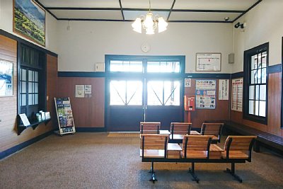 �����͕܂��Ă���悤�ł�