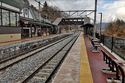 ���΃z�[���ƌא���������܂�