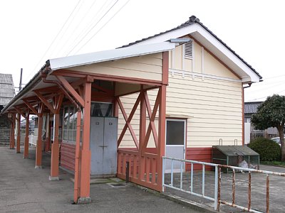 �w�ɂ͖ؑ��ł�