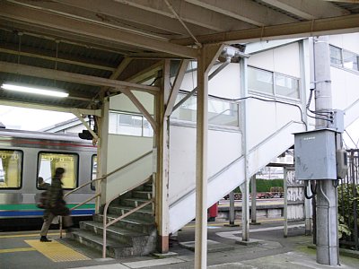 �����z�[���ւ͌א����ŘA�����Ă��܂�