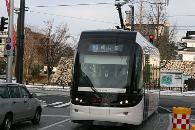 ���ۉ�c��O�w�ɓ�������Z���g����