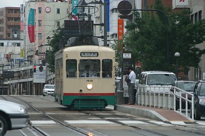 �r���◯��ɒ�Ԃ���7019�d��